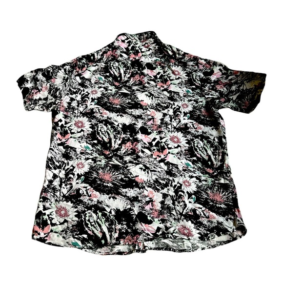 Amnesia Casual Bottom Down Shirt for Men sz Large, Hawaiian style - Picture 2 of 9